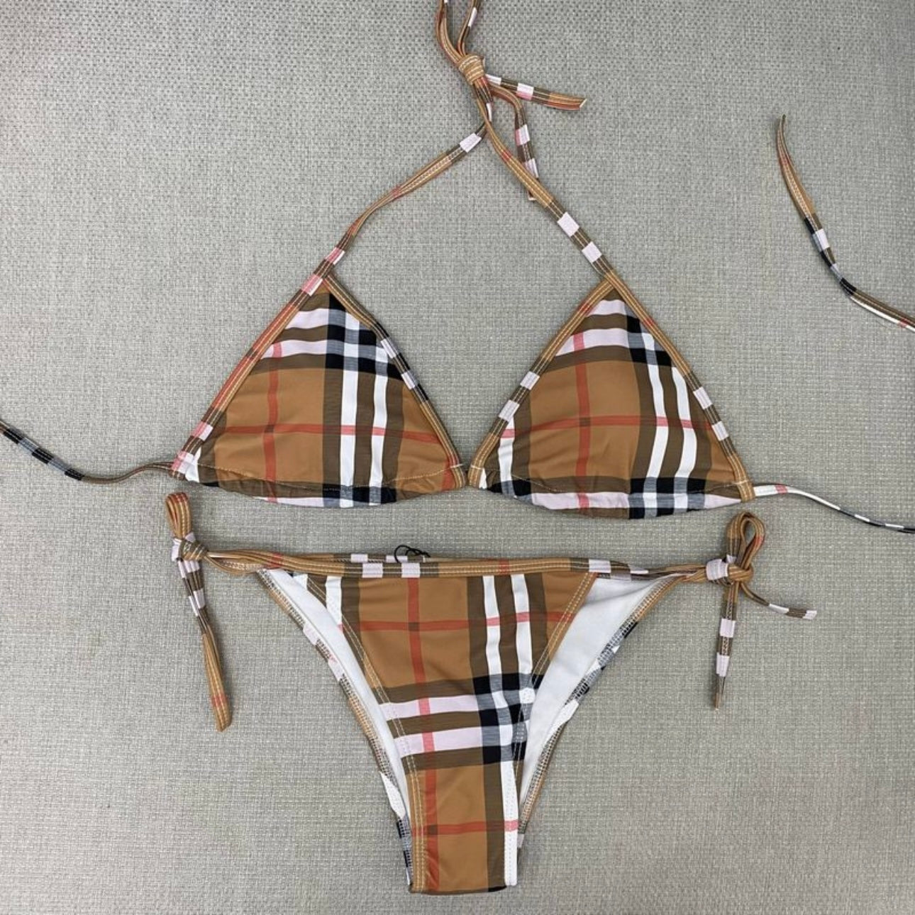 B Bikini